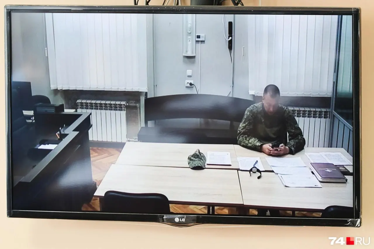 Суд завершил рассмотрение дела бывшего главного полицейского Челябинска: допрос свидетеля, изучение материалов и отказ в восстановлении. Ранее он уехал в зону СВО и стал добровольцем в подразделении БАРС.