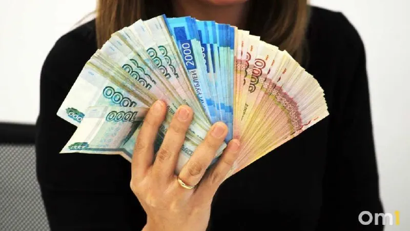 По результатам исследования 70% молодых россиян связывают планы на ближайшие пять лет с финансовым благополучием; многие ставят конкретные цели по накоплениям, а Омск оказался в числе лидеров по частоте сбережений.