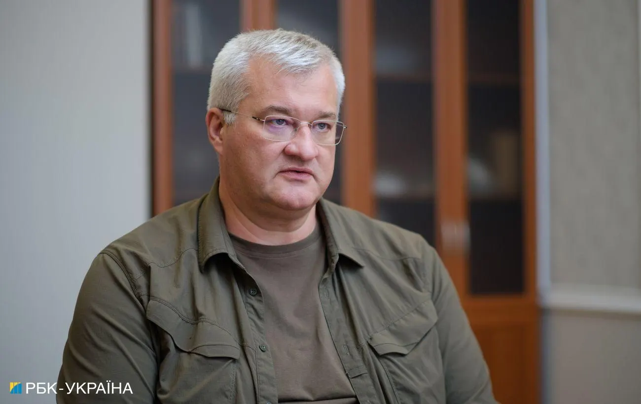 Глава МИД сообщил, что открытое письмо передано по дипломатическим каналам и Киев ожидает содержательного ответа. В ответ президент России на ПМЭФ заявил, что у киевских властей, по его мнению, нет интереса в реальном прекращении боевых действий.