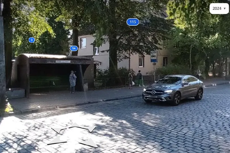 Две остановки общественного транспорта получили новые названия — «Переулок Радищева» и «Улица Радищева». Постановление подписано 27 мая и вступило в силу немедленно.