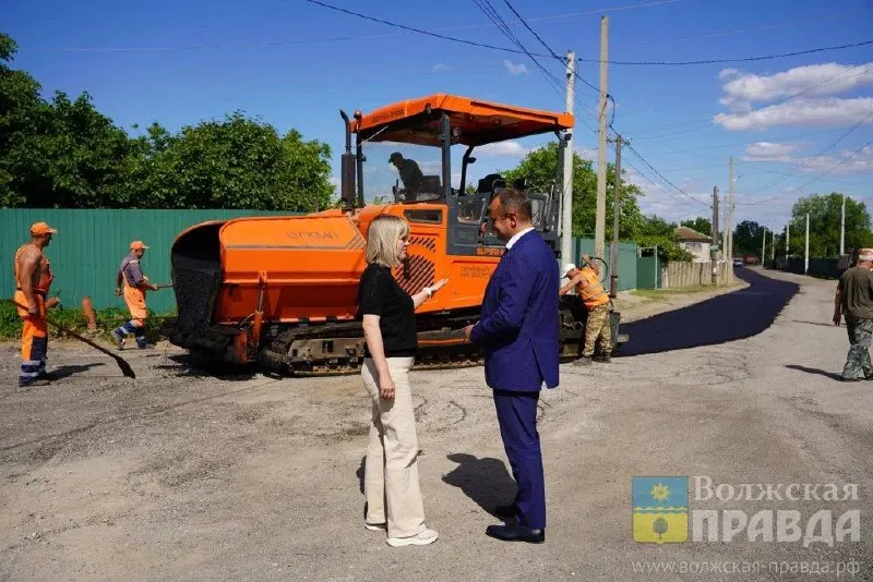 Несмотря на бюрократические препятствия, жители добились отмены спорных решений: выпускной сохранён в привычном формате, а дороги возвращены в общественную собственность и отремонтированы.