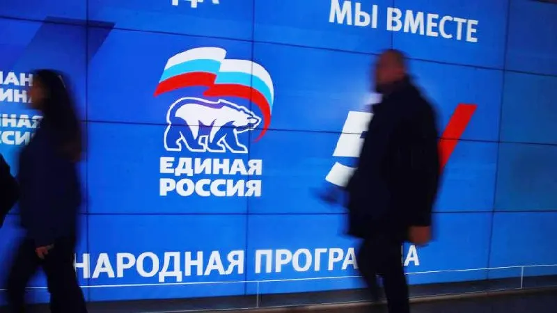 По итогам праймериз в региональных столицах ожидается массовая ротация депутатских фракций — особенно заметная в Саратове, Калининграде и Кемерове.