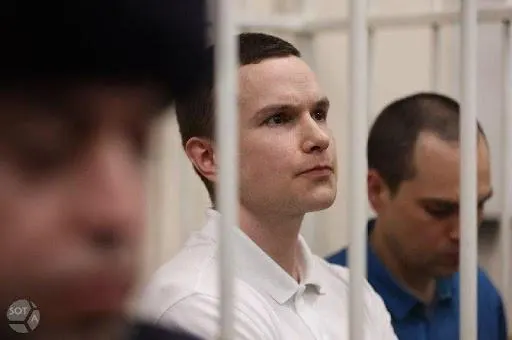 Алексею Липцеру в абаканской колонии приходилось выполнять тяжёлую физическую работу при межпозвоночной грыже; за несколько месяцев у него случилось несколько приступов, хотя ходатайство о переводе на облегчённые условия, по данным, было удовлетворено.