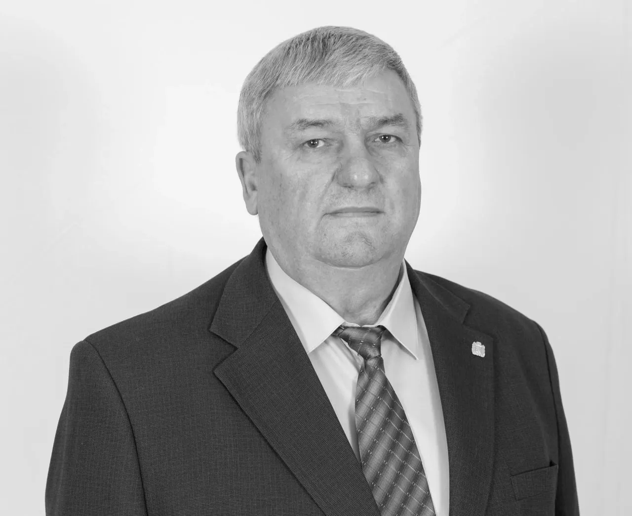 В аварии в районе Рыбинского округа погиб заместитель председателя Канского окружного совета депутатов Борис Цуканов; ещё один водитель скончался до приезда скорой. Обстоятельства происшествия выясняют дорожные службы.