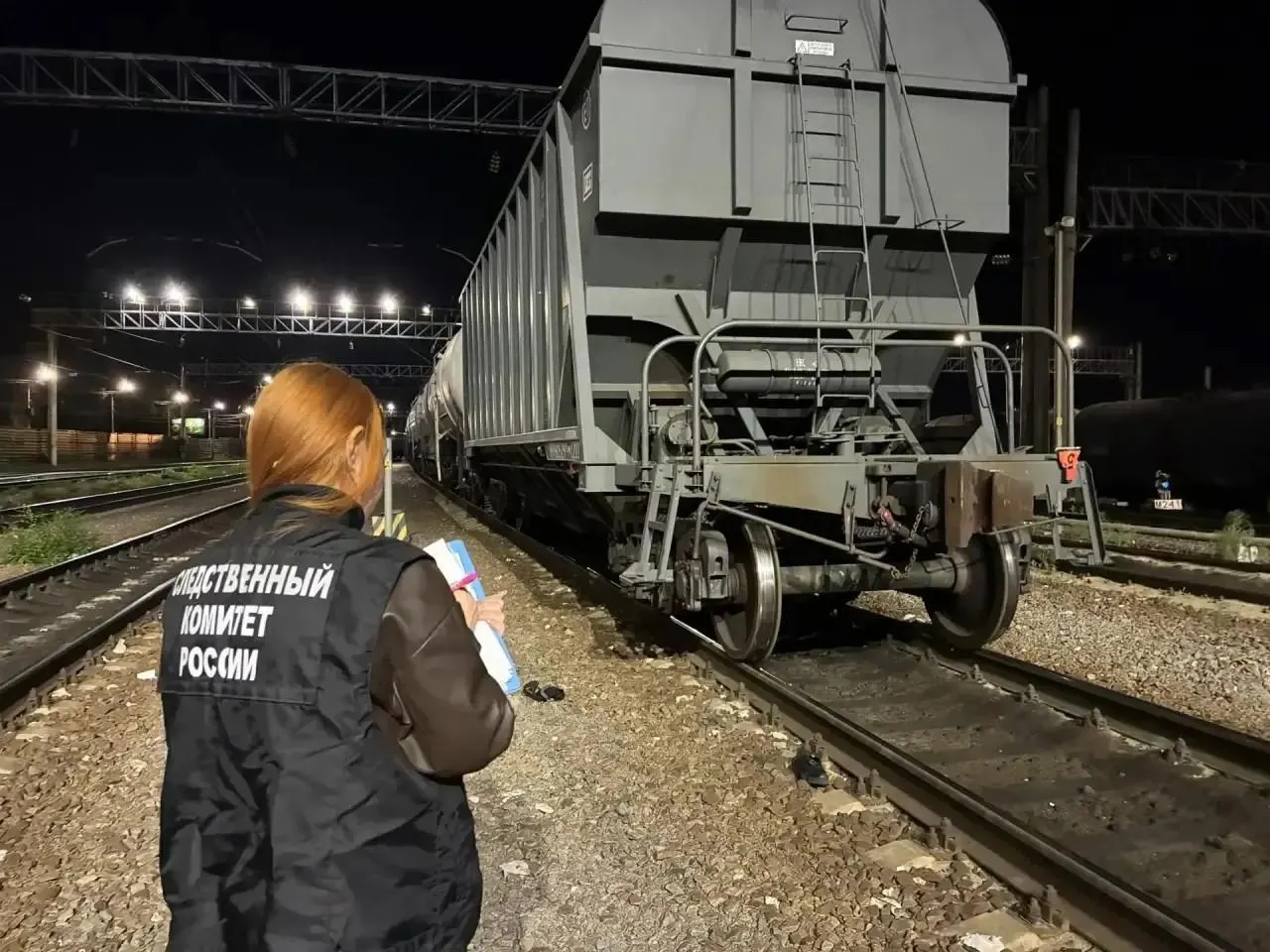 В Саратове 18‑летний молодой человек скончался от поражения электрическим током. Следственные органы устанавливают обстоятельства произошедшего.
