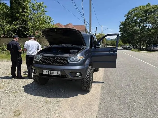 В ходе рейда в Лазаревском районе проверили организации джиппинга: более половины предпринимателей работали с нарушениями. Рейд прошёл в районе, где год назад произошла трагедия с перевернувшимся джипом.