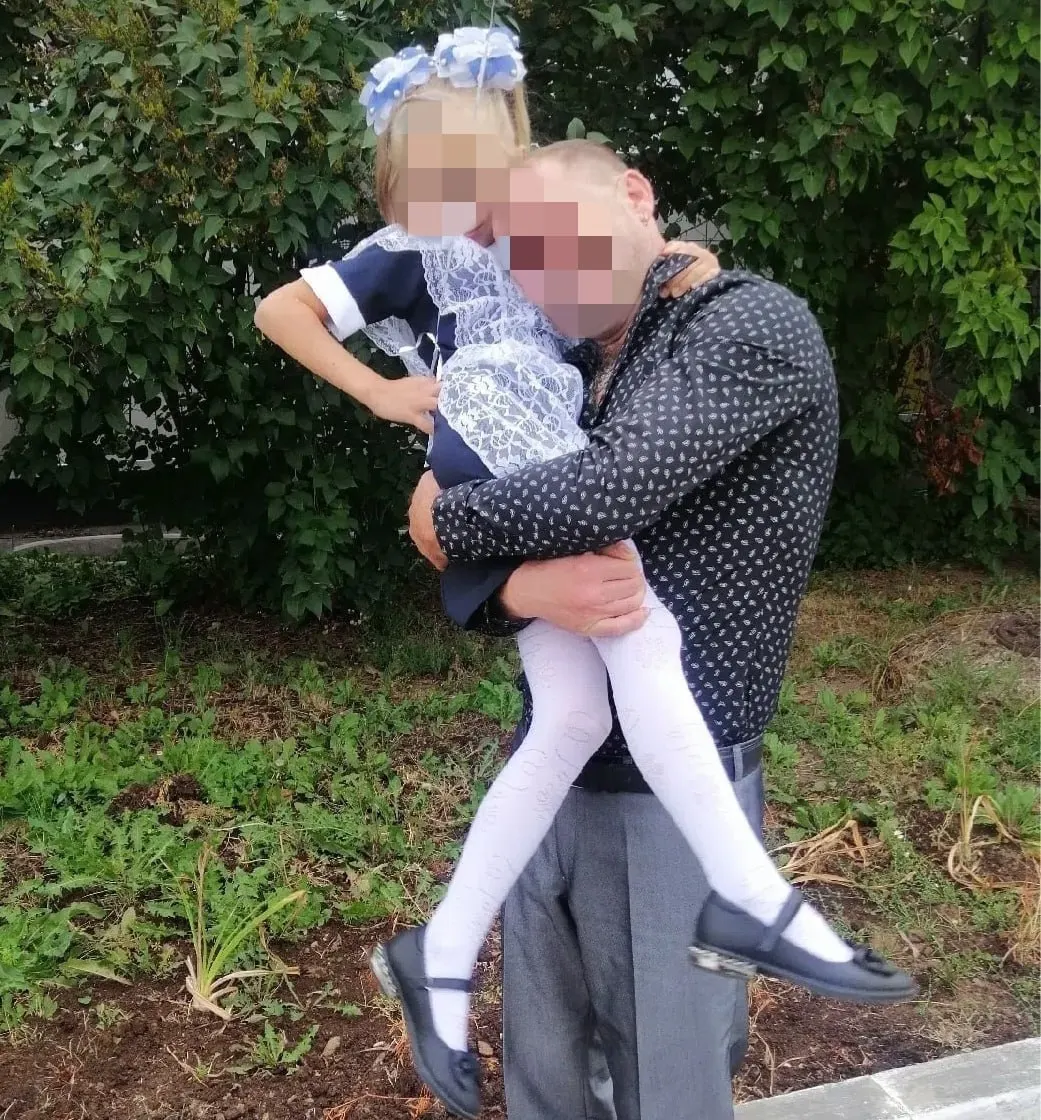 Прощание назначено на 25 июня в поселке Сылва; родственница утверждает, что ремни безопасности могли привести к тяжёлым травмам и гибели пассажиров.
