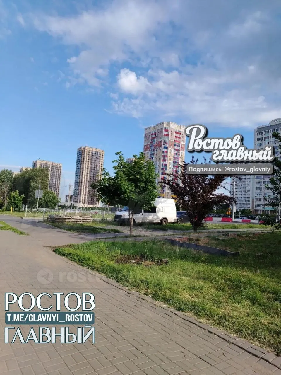 На Еременко, 100/70 жители сообщили о незаконной торговле, вырубке деревьев, захвате парковки и сваливании мусора; обращения в администрацию пока не дали результатов.