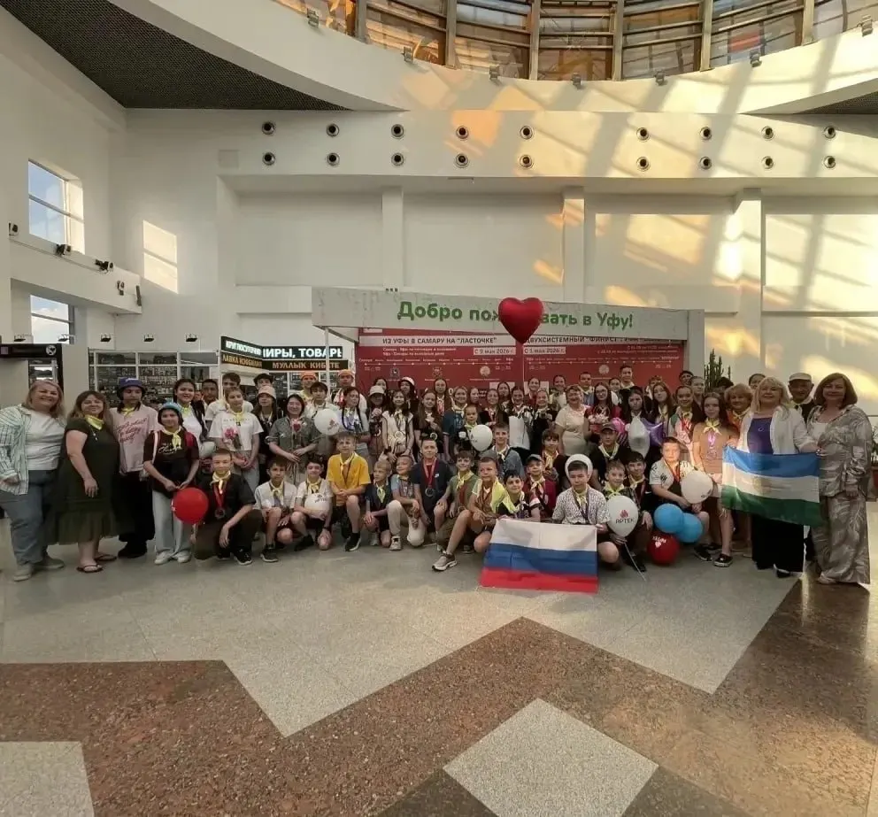 В республику вернули 70 школьников, отдыхавших в крымском лагере: из‑за режима ЧС все лагеря в регионе закрыты до сентября, проводится массовая отправка детей домой.