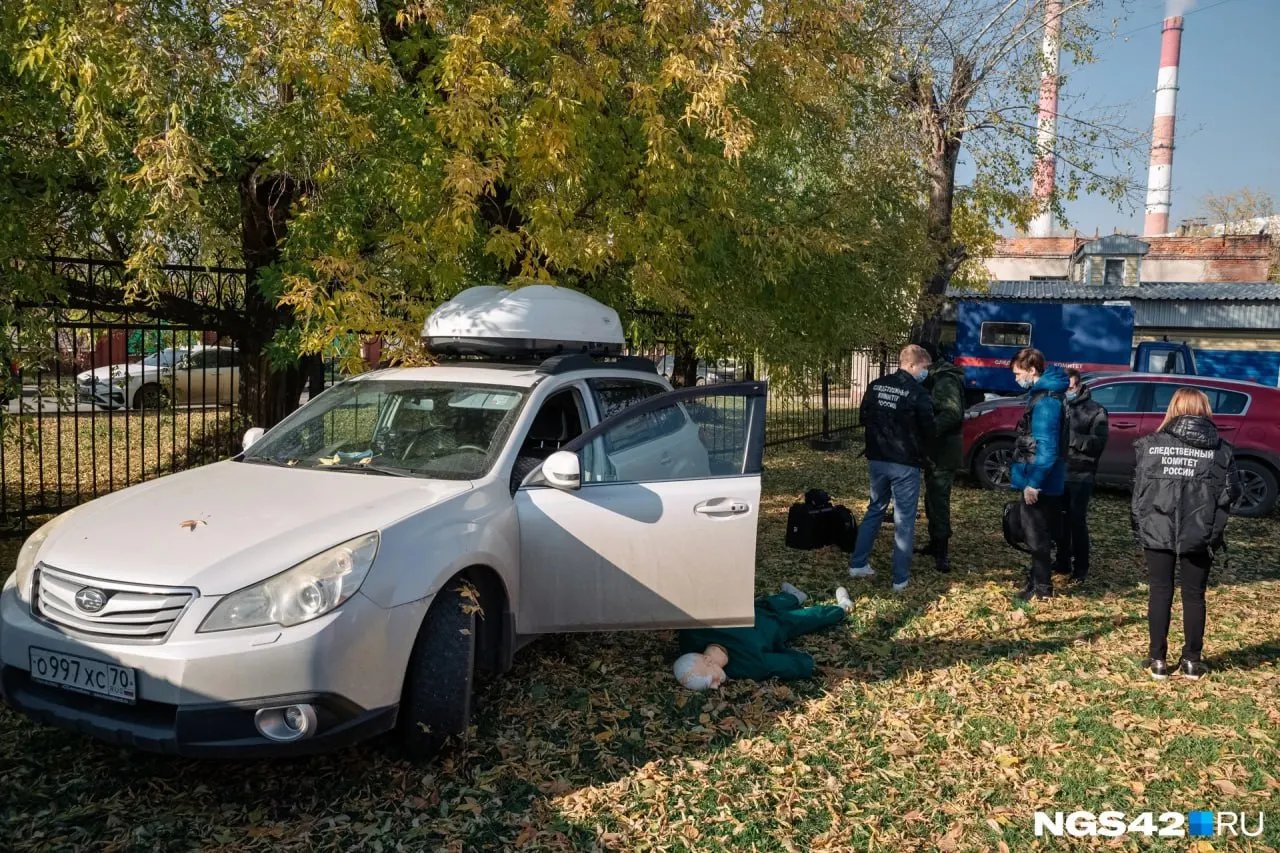 В Таштаголе мальчик остался один в закрытом автомобиле в жару — он впал в кому, мать стала фигуранткой уголовного дела.