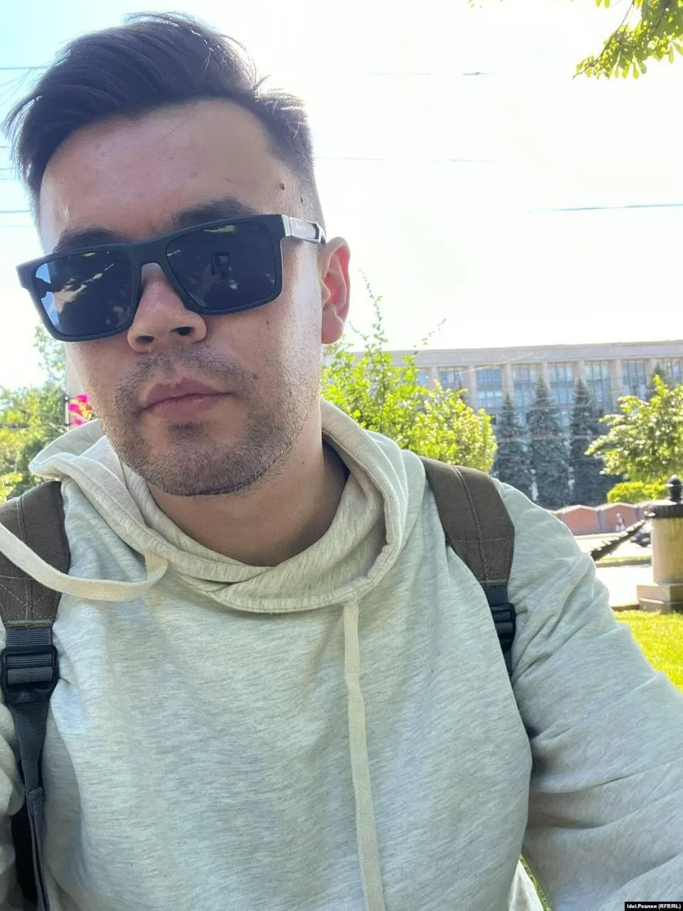 Власти США депортировали 28-летнего уроженца Башкортостана, который два года находился в иммиграционной тюрьме в Луизиане и добивался политического убежища; по прибытии в Кишинёв ему сообщили, что вида на жительство в Молдове не дадут.