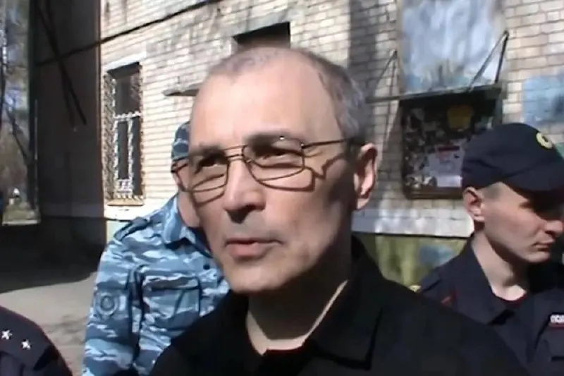 Олег Рыльков обратился в суд с требованием компенсировать личные вещи, изъятые при этапировании в колонию. Суд отказал — срок давности пропущен.