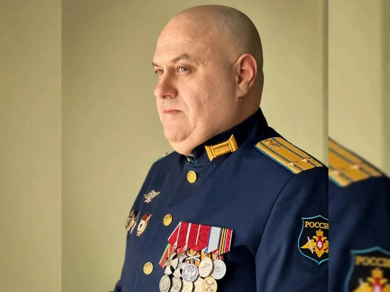 В региональном правительстве сообщили о назначении ветерана с боевым опытом Дмитрия Сидоренко на пост заместителя министра курортов, туризма и олимпийского наследия. Губернатор отметил его профессионализм и готовность решать приоритетные задачи отрасли.