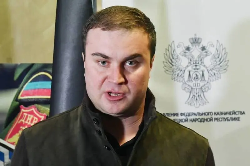 В регионе объявляют новые меры помощи семьям и молодожёнам, однако продолжают поступать сообщения о гибели жителей Омской области на войне в Украине, в том числе многодетных отцов.