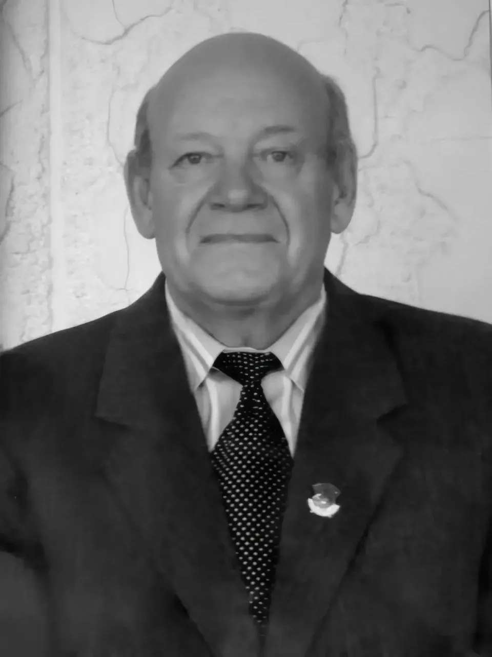 На 89-м году жизни умер хирург, более полувека служивший в бийской больнице; за карьеру он провёл свыше 20 тысяч операций и возглавлял Совет ветеранов медучреждения.