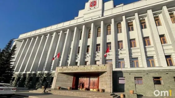 Власти региона намерены ввести полный запрет на розничную продажу электронных систем доставки никотина; проект областного закона должны подготовить к 1 августа.