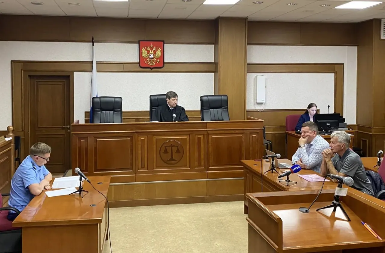 Дело в отношении жителя Новоуральска, которому вменяют осквернение мемориала и реабилитацию нацизма за публикацию в социальных сетях, вновь поступило на рассмотрение в областной суд после возврата в прокуратуру.