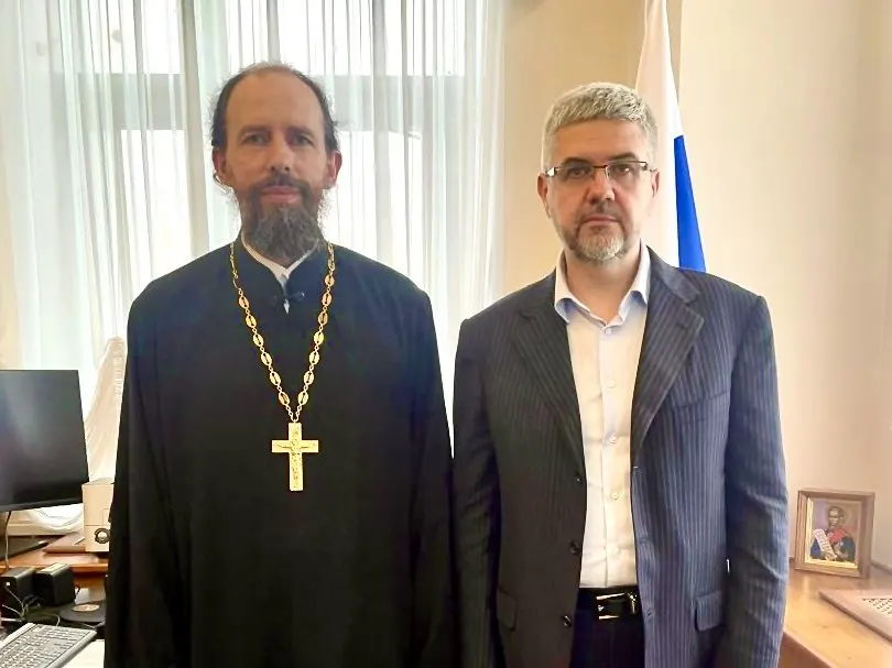 Вадим Баланин во время Петербургского международного юридического форума заявил, что сожительство без официальной регистрации брака представляет «прямую угрозу безопасности». По его словам, ведомство проводит мониторинг и рассматривает изменения в Семейный кодексе.