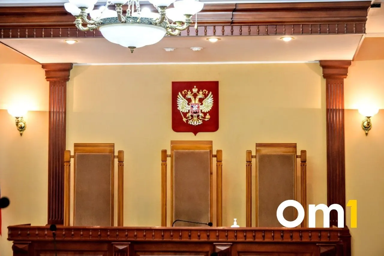 Прокуратура сообщает, что владелец производителя напитков в 2019–2022 годах скрывал продажи и указывал ложные вычеты — ущерб превышает 111 млн руб. Дело о наследстве возбуждено в 2024 году, часть долга уже возвращена.
