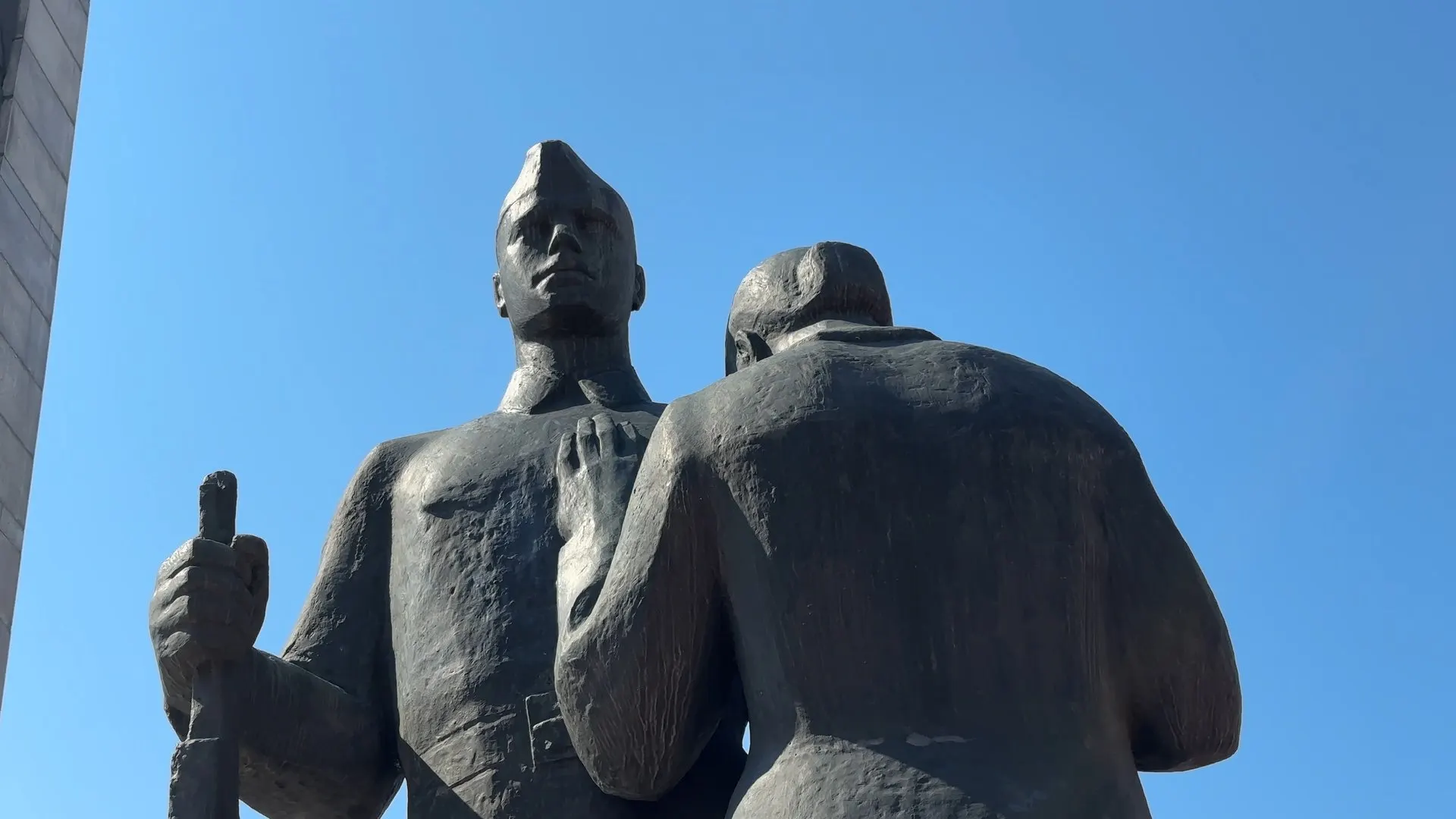 22 июня на площади Победы в Барнауле пройдёт бесплатный концерт с участием симфонического оркестра, мужского вокального ансамбля и Барнаульского академического хора. После выступлений состоится акция «Свеча памяти».