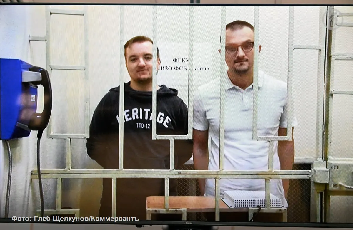 Защита указала на хронологические и вещественные расхождения в деле: упаковка сока и сроки изготовления взрывчатки не совпадают с версией следствия, а также вызывают вопросы показания обвиняемых.