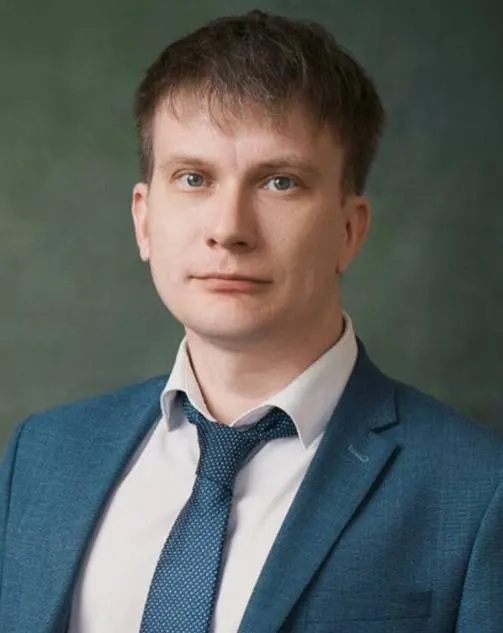 Вячеслав Кулаков завершил работу в правительстве Забайкальского края после почти двух лет на посту. Он поблагодарил руководство региона, журналистов и жителей и пообещал позже объявить о новом месте работы.