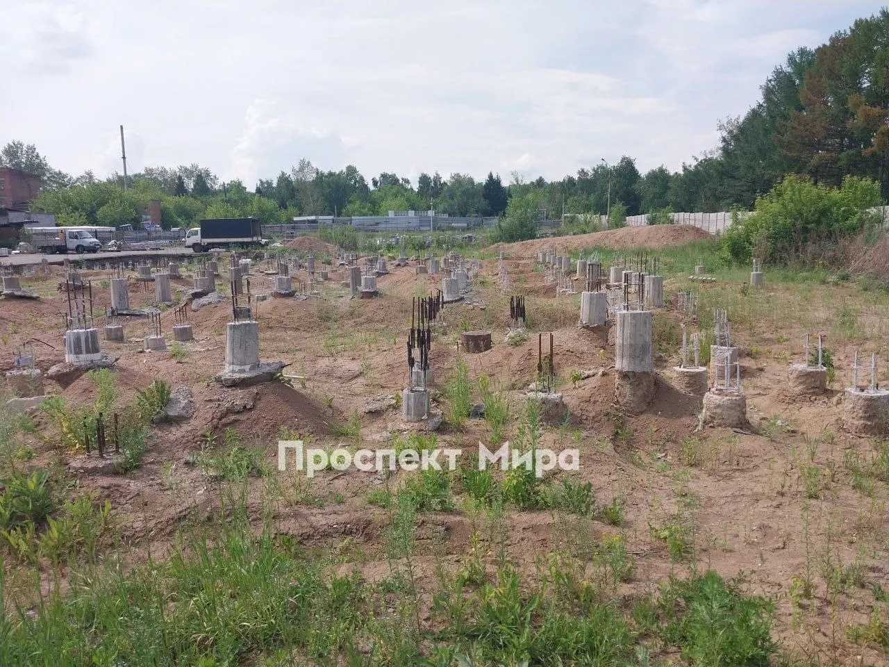 Администрация подготовила альтернативу: уже отобраны участки и начато технико‑экономическое обоснование. Проект муниципального крематория запустят, если частный инвестор не активизируется.