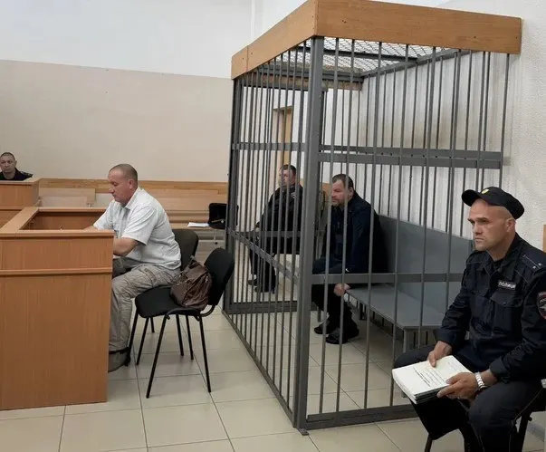 Мужчине, которого обвиняют в ДТП 31 мая, избрали меру в виде домашнего ареста до 30 июля 2026 года; в аварии погибли четыре человека и собака.