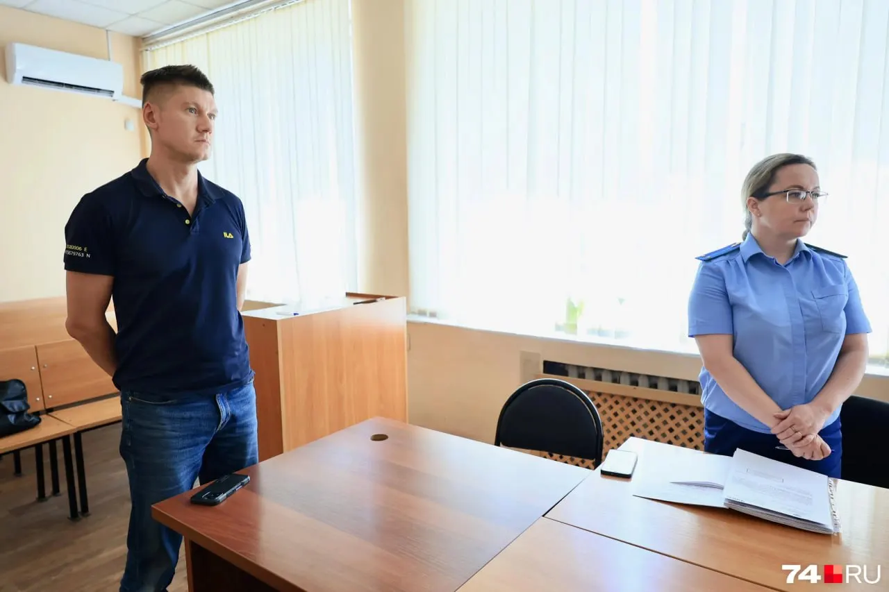 43-летний мужчина фигурировал в 30 эпизодах; по девяти эпизодам суд признал его виновным и назначил два года ограничения свободы с рядом обязательных условий.