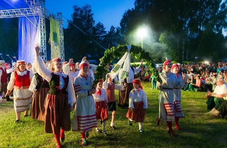 Межрегиональный фестиваль национальных культур состоится 23 июня в комплексе «Янов хутор» (с. Березовка). В программе — конкурсы, ремесла, вечерние обряды и ночной концерт. Вход свободный, 0+.