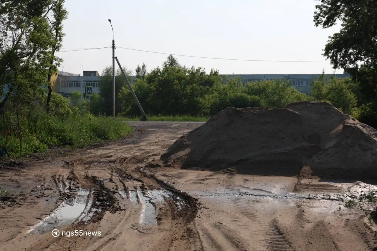 Строящийся крематорий в Надеждинском поселении планируют запустить в 2026 году. Сейчас на объекте идут отделочные работы и благоустройство прилегающей территории — показываем фоторепортаж со стройплощадки.