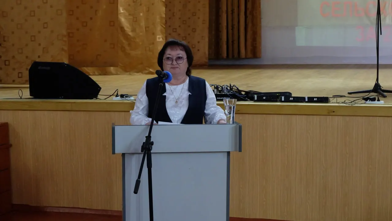 Жители Козихинского сельсовета потребовали отставки главы из‑за изъятия скота и жалоб на состояние дорог и уборку снега. 18 мая назначен исполняющий обязанности.