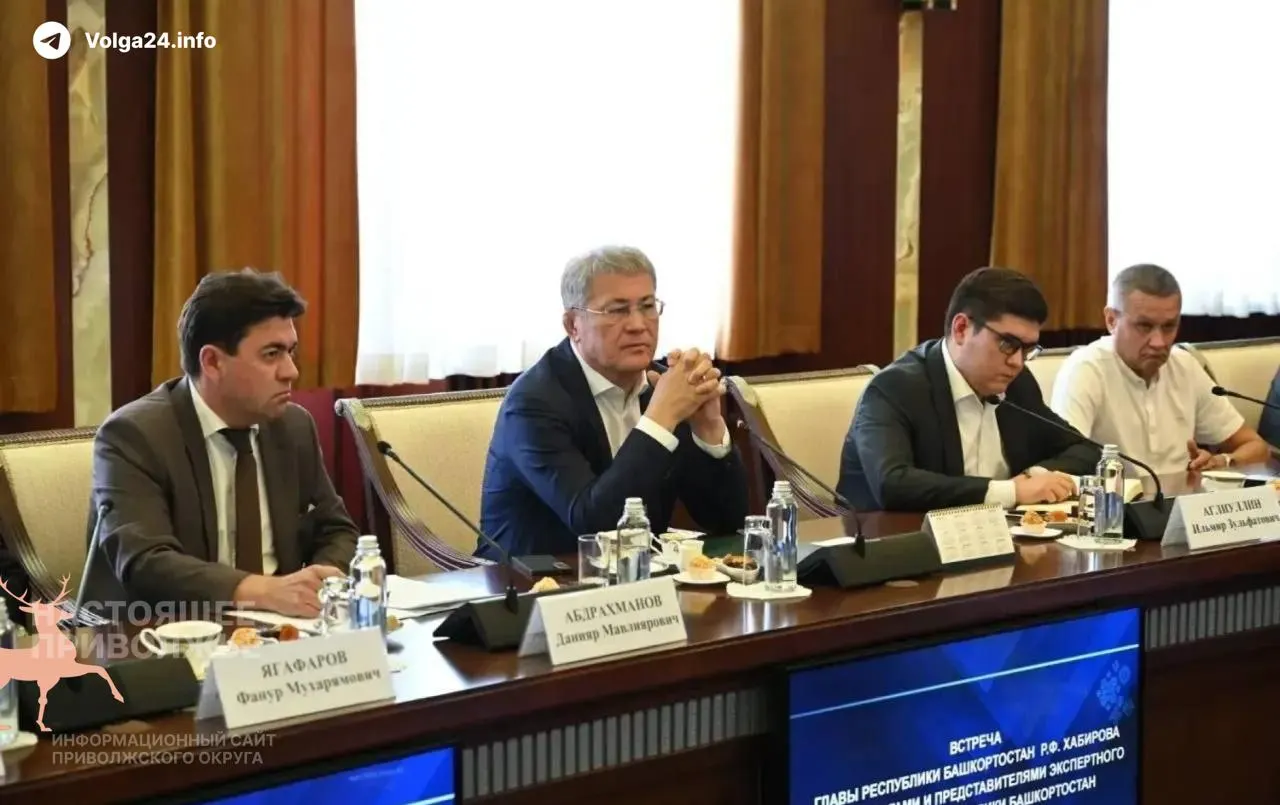 Глава республики заявил, что сирены будут включать только при реальной опасности; критические объекты прикрывает многоуровневая система ПВО, а текущие меры обороны позволяют действовать «в тихом режиме».