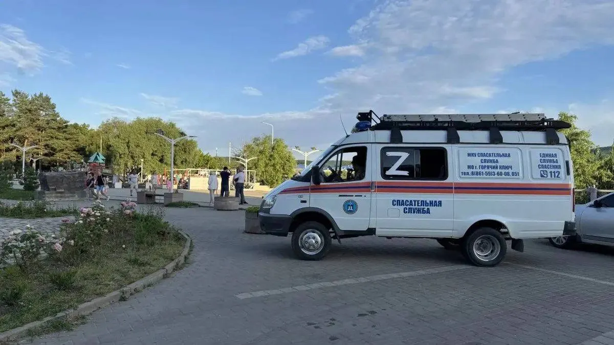 7 июня в станице Новопокровской женщина утопила в реке Ея своего ребёнка, позднее были обнаружены тела матери и ребёнка; следственные органы пока не комментируют случившееся.