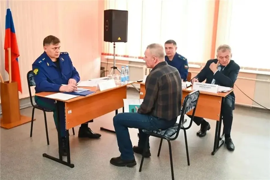 Горожане сумели отстоять бульвар от застройки, выбили капитальный ремонт дороги и добились исполнения судебных решений по жилью и шуму — примеры того, как упорство помогает решать бытовые проблемы.