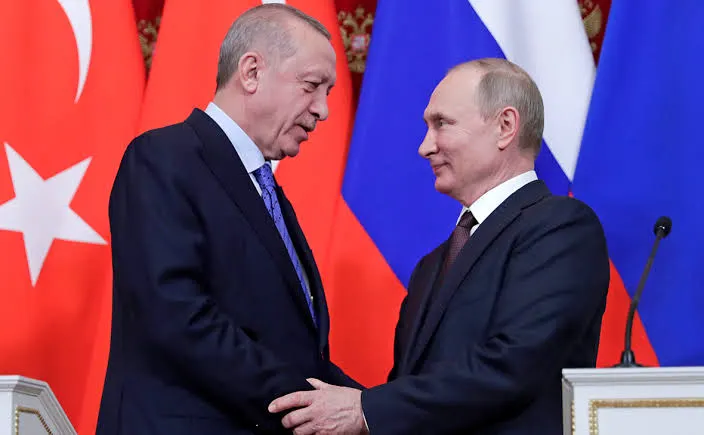 Стороны договорились синхронизировать подходы к вопросам экстрадиции и совместно изучать регулирование искусственного интеллекта; обсуждение состоялось на встрече представителей ведомств.
