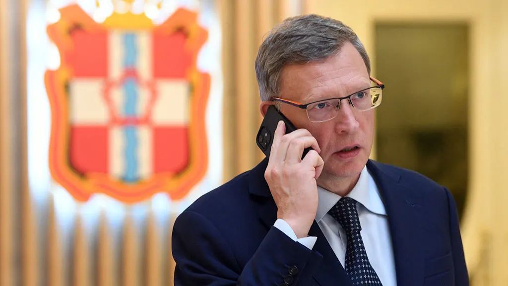 Предприниматель заявил, что не получил полную оплату за несколько земельных участков: вместо 120 млн руб. за один из участков было выплачено около 4 млн. Землю затем раздробили и перепродали через фирму, зарегистрированную на тёщу фигуранта; на имущество наложен арест.