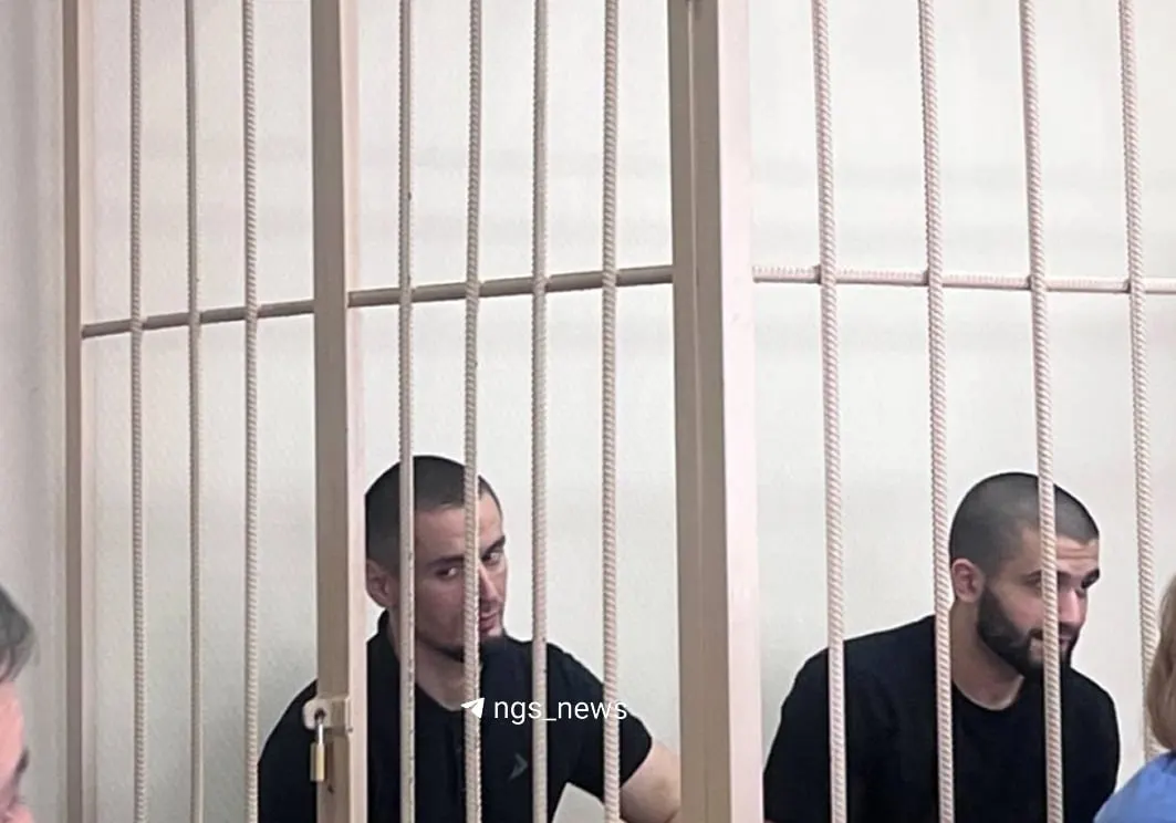 Отец, недовольный решением суда о порядке общения с детьми, нанял исполнителей: 6-летнего сына вывезли из Новосибирска в Австралию, двоих задержали и приговорили к семи годам лишения свободы.