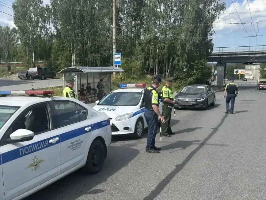 Сотрудники городской ГАИ и представители Военной автоинспекции провели в Петрозаводске рейды в рамках акции «Контроль трезвости». В ГАИ заявили, что подобные мероприятия будут продолжены.