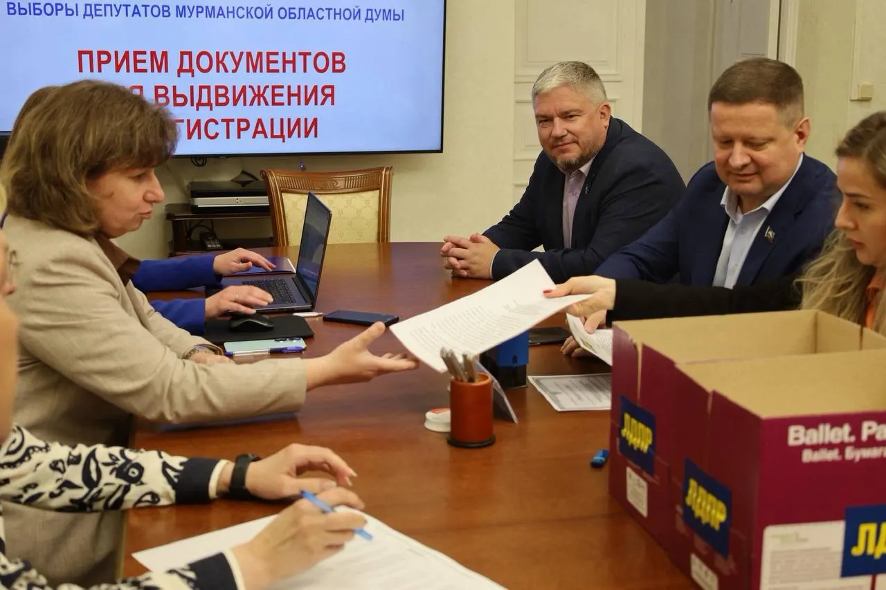 Партия ЛДПР направила в избирательную комиссию Мурманской области документы для выдвижения областного списка кандидатов на выборы депутатов Мурманской областной Думы восьмого созыва.