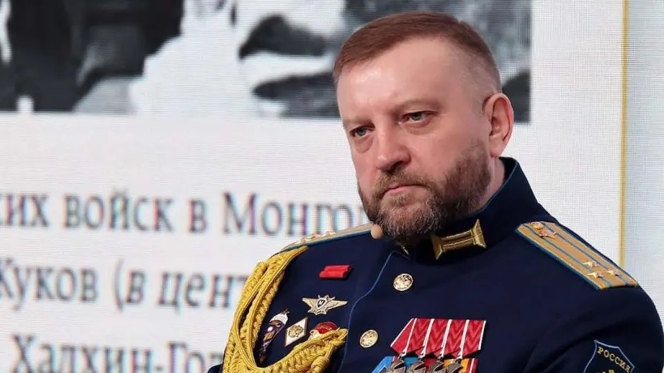 Сенатор от Тамбовской области призвал создавать мобильные отряды БАРС и сеть «местного ПВО», а также допускать к защите объектов граждан, включая женщин и несовершеннолетних, ссылаясь на опыт Великой Отечественной войны.