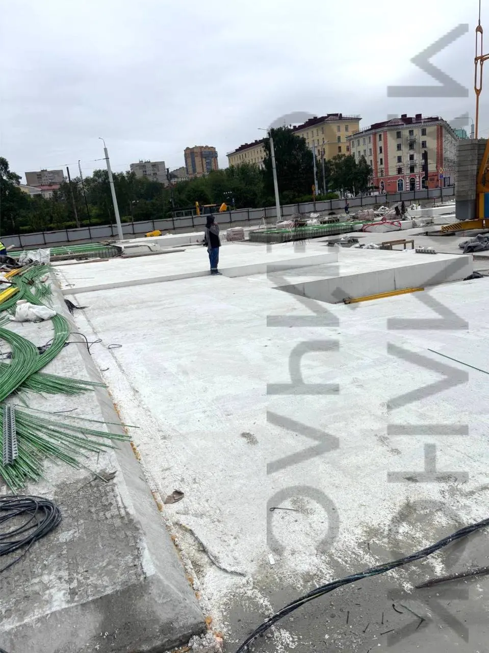 Контрольно‑счётная палата обнаружила срыв сроков и финансовые нарушения в проекте благоустройства площади «Пять Углов»: город недополучил пени и вынужден возвращать субсидии.