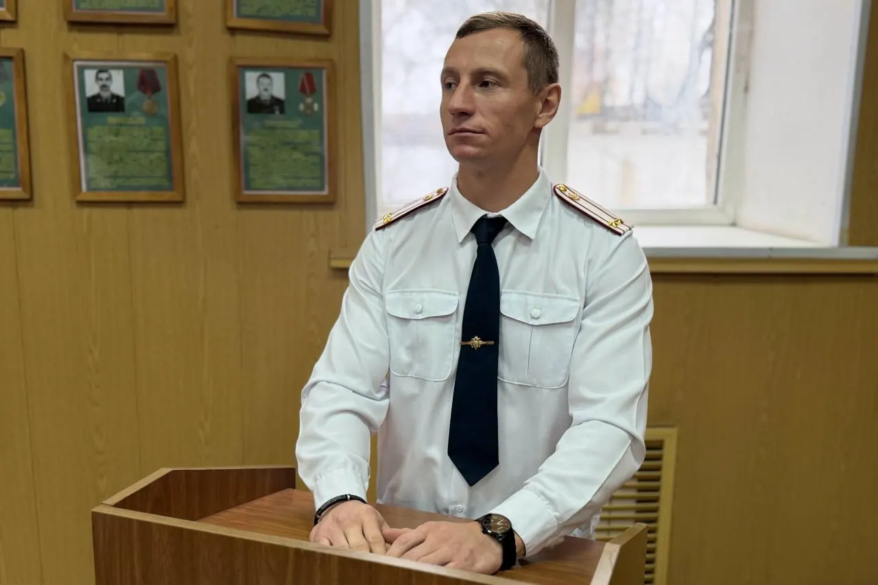 Бывшему руководителю СИЗО №1 в Коровниках Александру Котогарову предъявлены подозрения в нецелевом расходовании бюджетных средств; суд ввёл запрет на посещение СИЗО и общение с сотрудниками до передачи дела в суд.