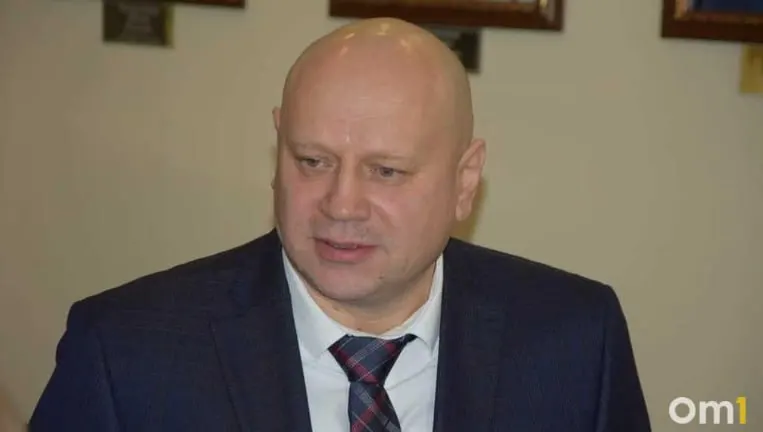 У мэра Омска Сергея Шелеста родилась ещё одна внучка: девочка Анжелика появилась на свет 3 июля, мама и ребёнок уже выписаны и дома.