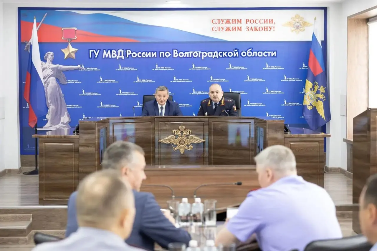 Министр внутренних дел официально представил Павла Гищенко; губернатор отметил его большой опыт и выразил надежду на продолжение конструктивного взаимодействия.