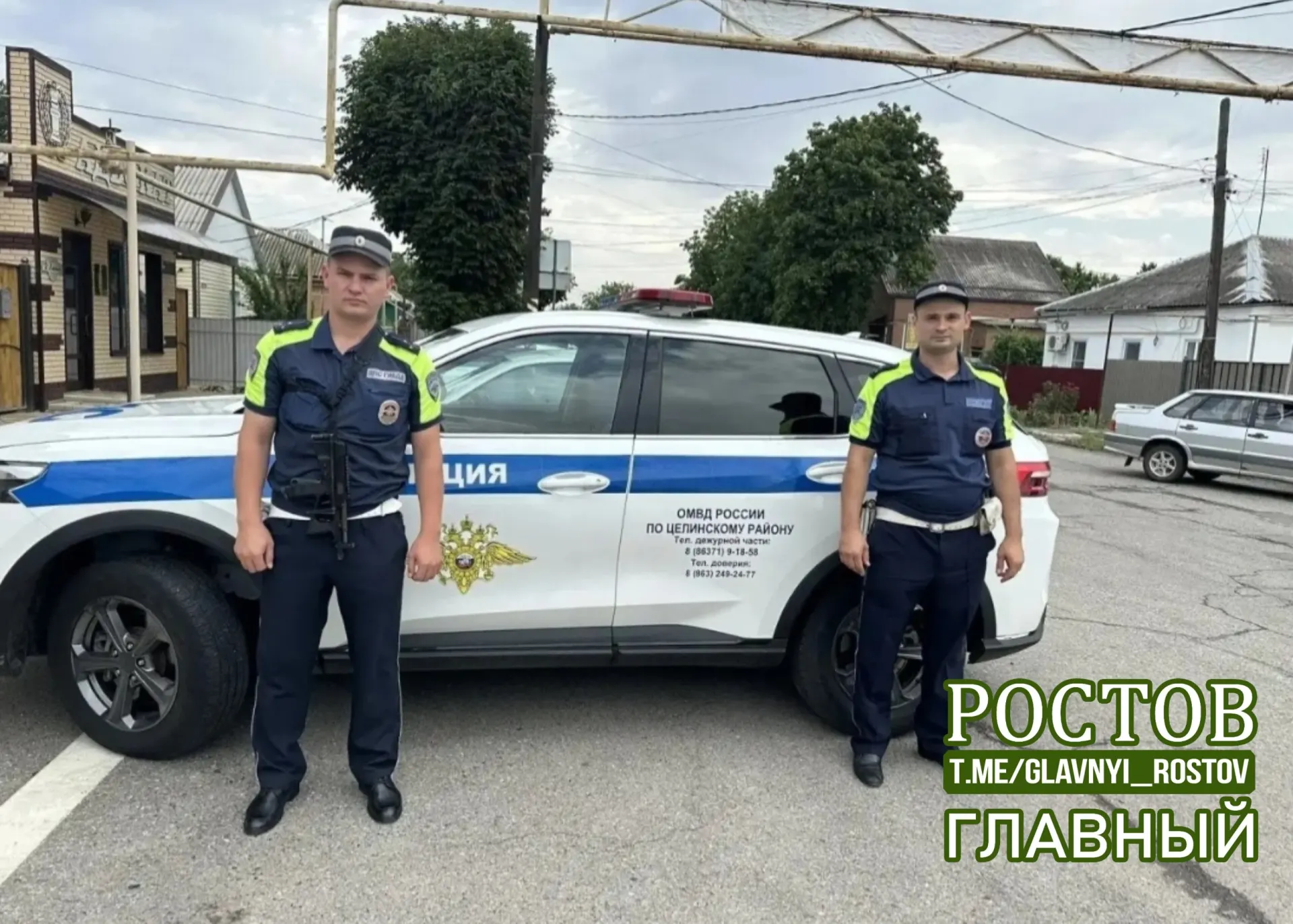 Во время патрулирования на дороге Целина — Ольшанка полицейские обнаружили автомобиль с включённой аварийной сигнализацией и без промедления доставили водителя в центральную районную больницу.