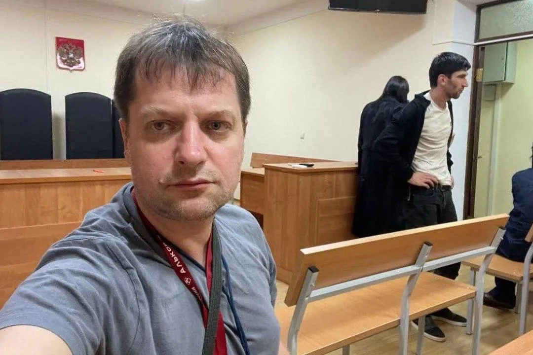 Мировые суды Москвы назначили штраф в 30 тысяч рублей главреду одного из изданий и владелице телеграм-канала за публикации, в которых слова общественного советника были представлены как официальная позиция Роскомнадзора.