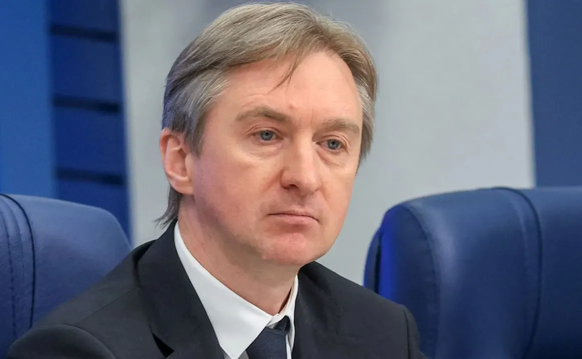 Губернатор Санкт‑Петербурга представил нового руководителя «Ленфильма» — им стал бывший директор департамента кинематографии Минкульта Дмитрий Давиденко.