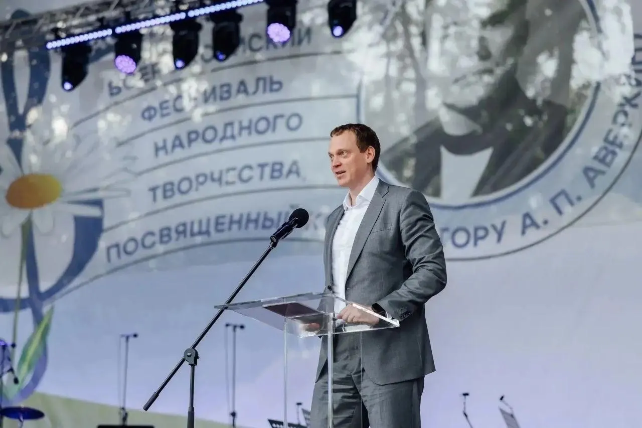 В Сасове прошла церемония открытия фестиваля — мероприятие официально открыли Павел Малков и руководитель Росгвардии.