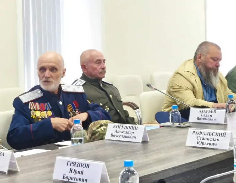 Казачьи общества совместно с местными властями в 2026 году намерены сформировать реестры казаков в нескольких муниципалитетах Псковской области, включая Псковский, Порховский, Печорский и Себежский районы, а также город Псков.